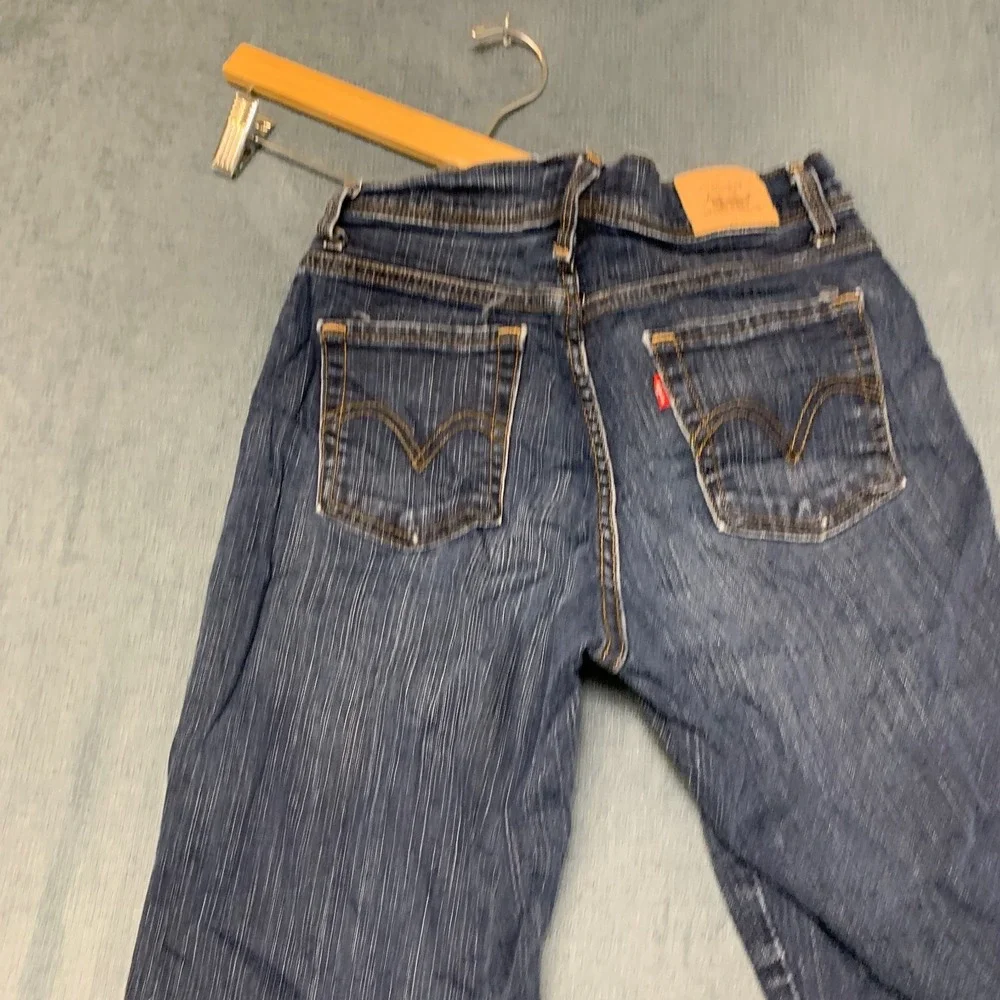 Levi's Perfectly Slimming Capri Jeans Womens 8P Blue Denim Dark Wash Stretch